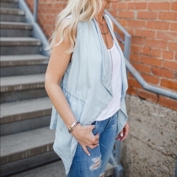 Chico’s chambray light denim drape vest - Picture 4 of 8